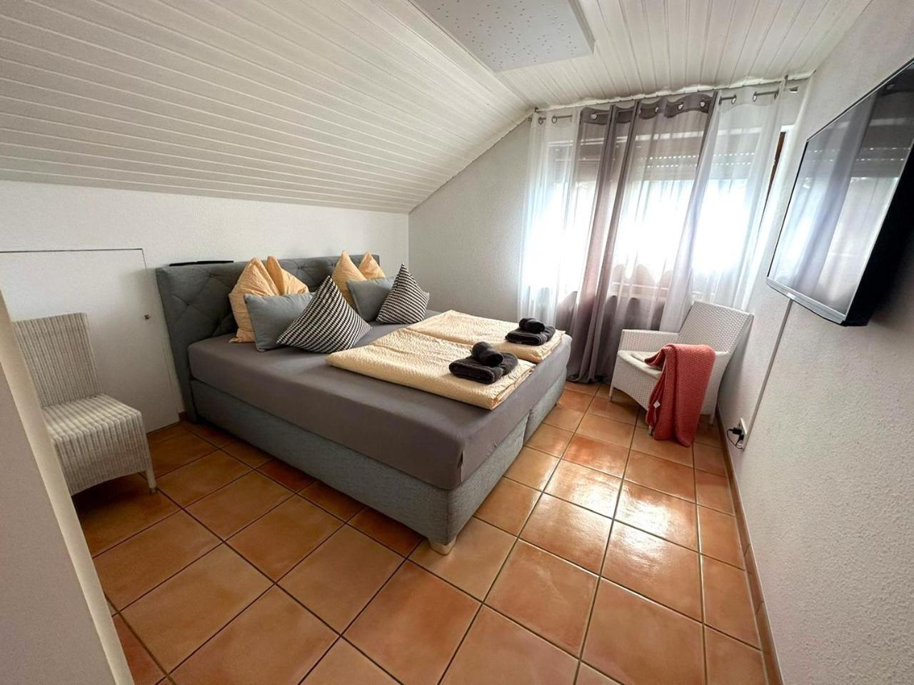 Ferienwohnung Mit Seeblick Und Dachterrasse In Ueberlingen Exterior photo